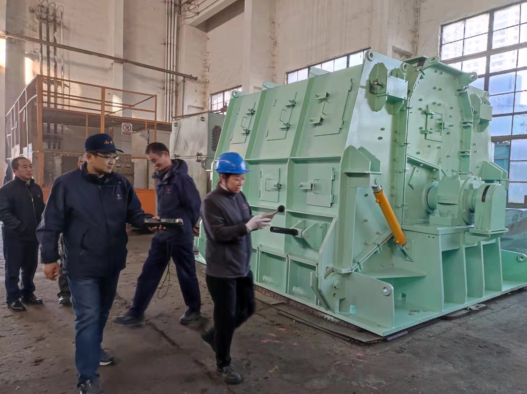 Reversible Impact Hammer Crusher 